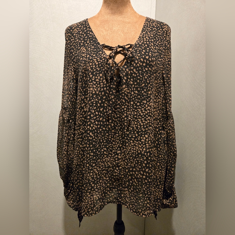 By Together Black and Tan Spotted Blouse - Picture 1 of 7